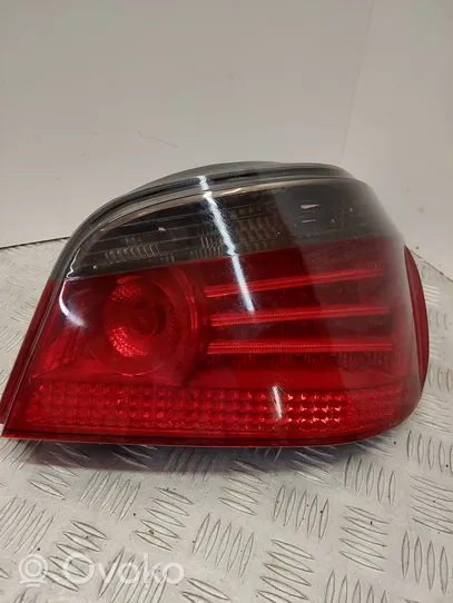 BMW 5 E60 E61 Lampy tylne / Komplet BM079B0DE2E