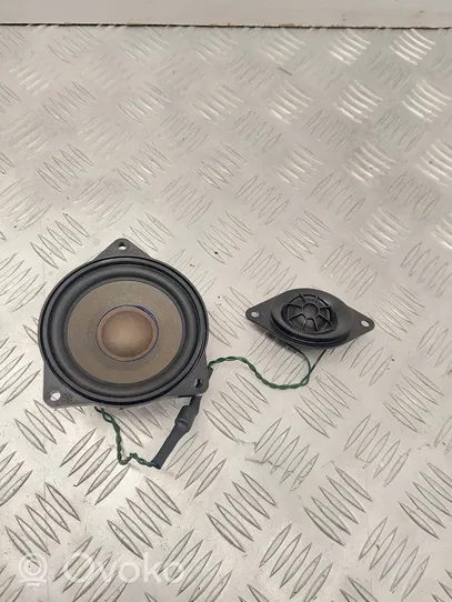 BMW 5 F10 F11 Enceinte subwoofer 9169689