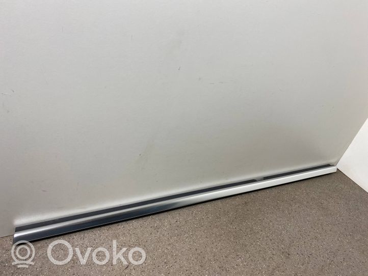 Volkswagen PASSAT CC Rivestimento modanatura del vetro della portiera posteriore 3C8837475F