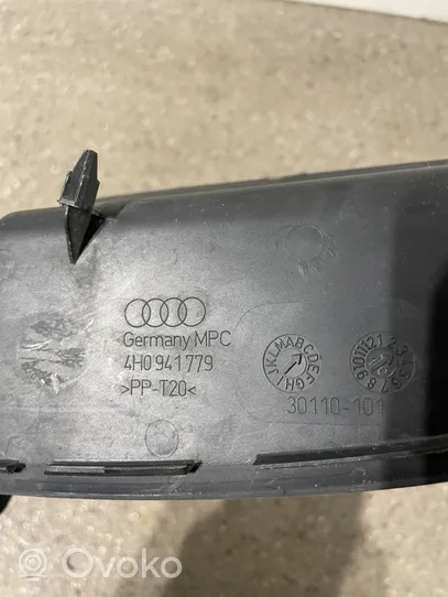 Audi A8 S8 D4 4H Listwa pod lampę tylną 4H0941779