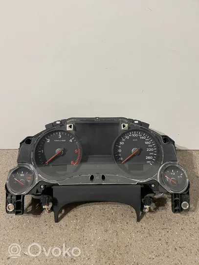 Audi A8 S8 D3 4E Speedometer (instrument cluster) 4E0920930F