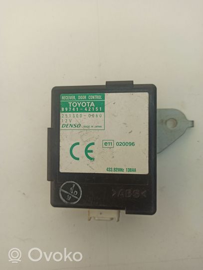 Toyota RAV 4 (XA20) Door control unit/module 8974142151