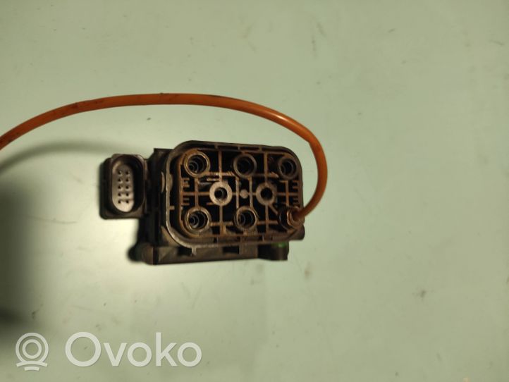 Audi A6 S6 C6 4F Blocco valvola della sospensione pneumatica 4f0616013