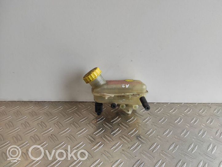 Audi A2 Brake fluid reservoir 8Z1611301B