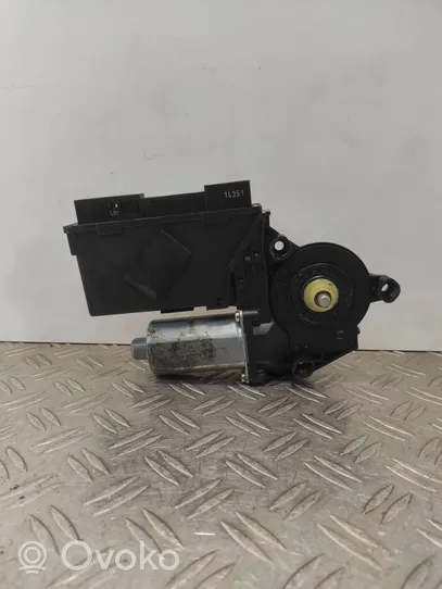 Audi A2 Fensterhebermotor Tür vorne 8Z1959802A