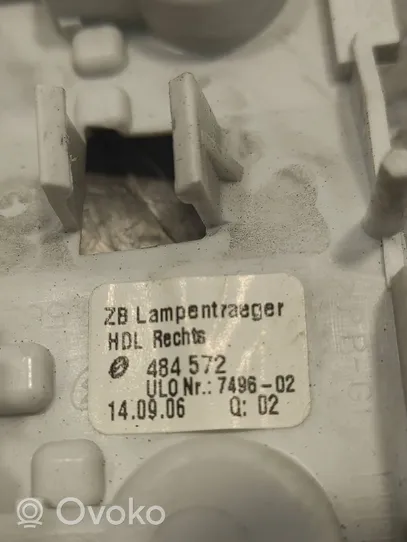 Audi A4 S4 B7 8E 8H Element lampy tylnej 484572