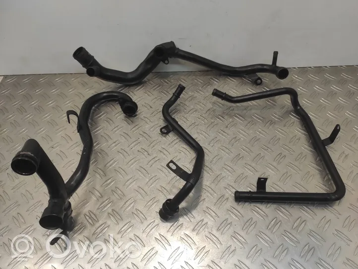 Audi A4 S4 B7 8E 8H Coolant pipe/hose 