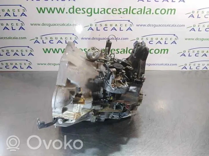 Hyundai Santa Fe Scatola del cambio manuale a 5 velocità 430003B070