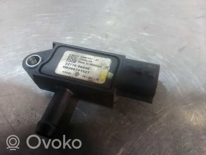 Dacia Sandero Oil pressure sensor 227709604R