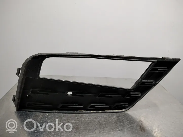 Seat Leon (5F) Grill / Wlot powietrza błotnika przedniego 5F0853666G