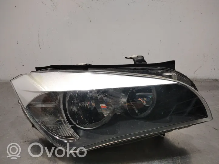 BMW X1 E84 Lampa przednia 729023603