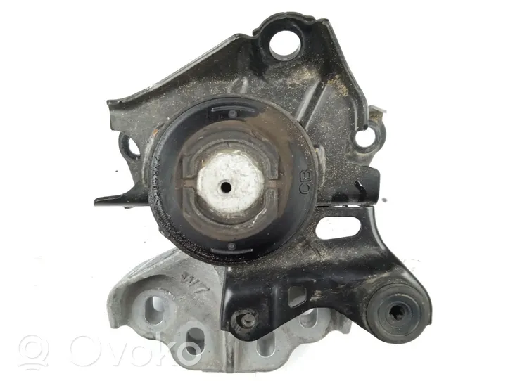 Toyota Yaris XP210 Soporte de la caja de cambios 1237218010