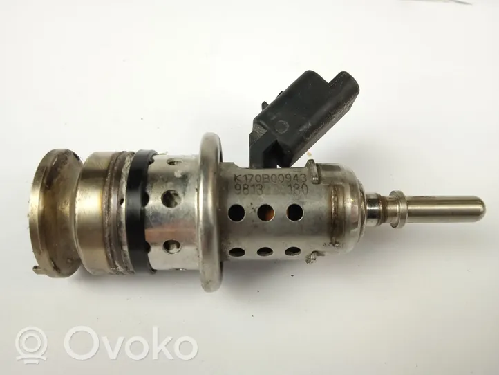 Peugeot 3008 II Injecteur de carburant 9813930180