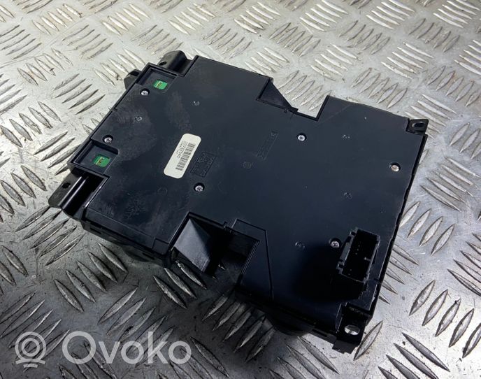 Volvo C70 Climate control unit 30782540