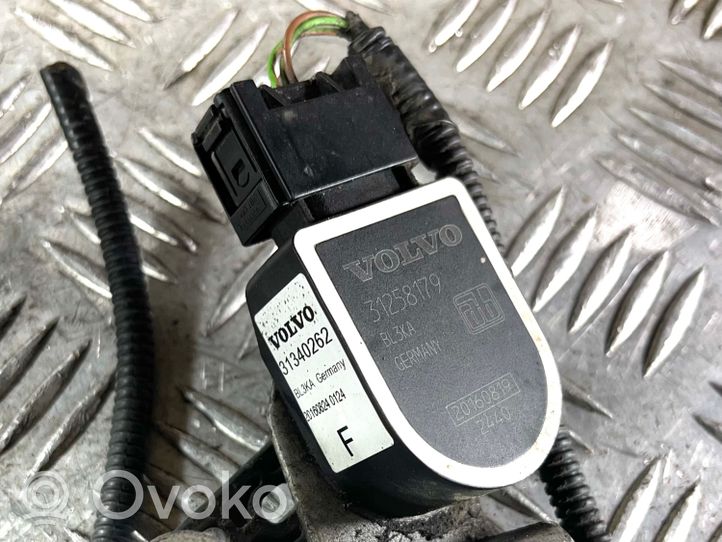 Volvo V40 Sensore di livello faro/fanale 31258179