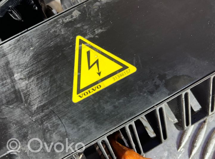 Volvo V60 Sähköauton latauspistoke 31343541