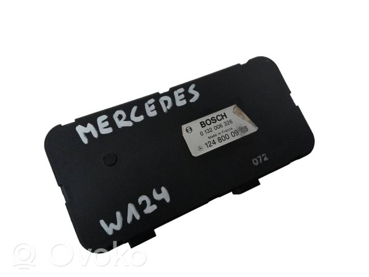 Mercedes-Benz E W124 Centralina/modulo chiusura centralizzata portiere 0132006326