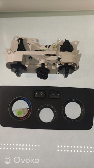 Tata Indica Vista II Console centrale, commande chauffage/clim 289483400117