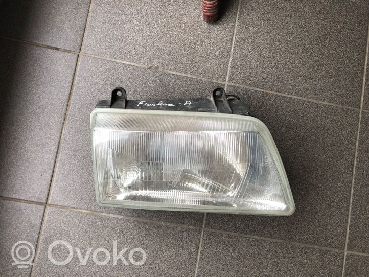 Opel Frontera A Lampa przednia 