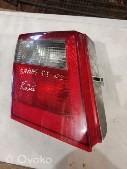 Saab 9-5 Klosze lamp tylnej klapy bagażnika 