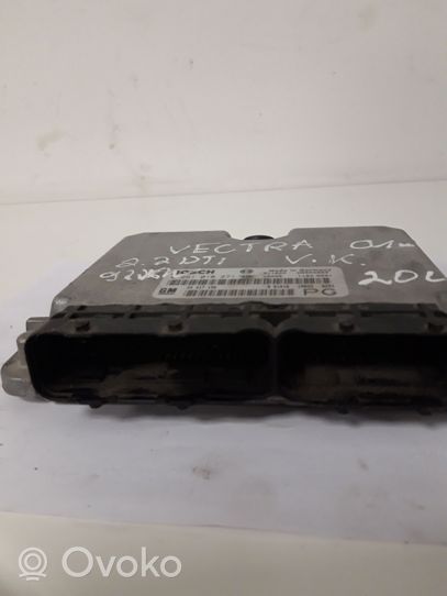 Opel Vectra B Calculateur moteur ECU 0281010271