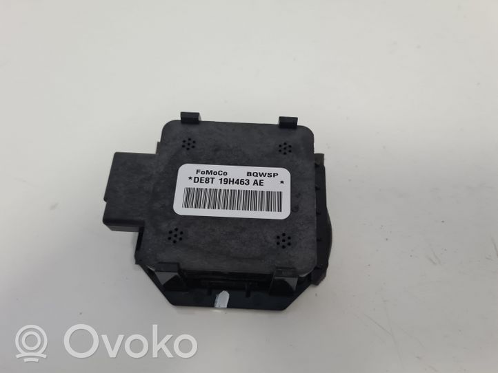 Ford Kuga II Antenne GPS DE8T19H463AE