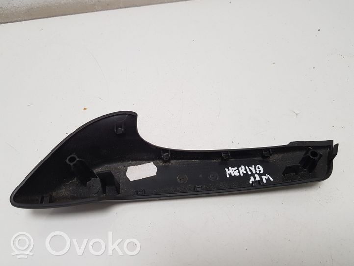 Opel Meriva B Obudowa klamki wewnętrznej drzwi przednich 13265105