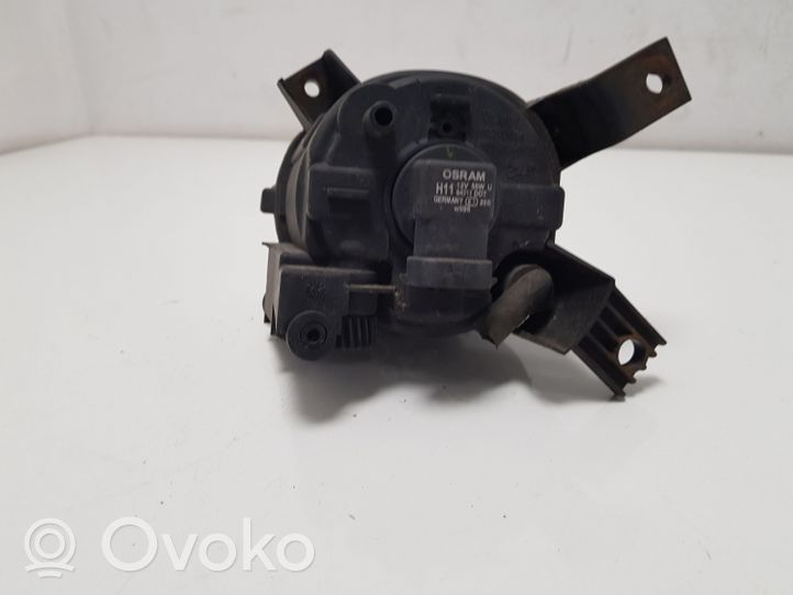 Audi A4 S4 B7 8E 8H Światło przeciwmgłowe przednie 8E0941700C