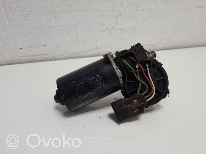 BMW 3 E36 Moteur d'essuie-glace arrière 03902413