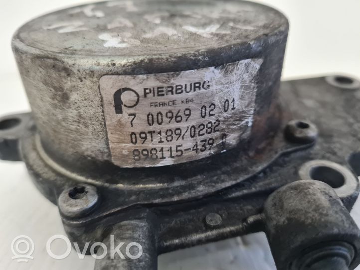 Opel Zafira B Vacuum pump 7009690201