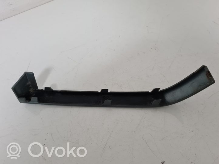 BMW 3 E46 Rear/tail light trim molding 7020079