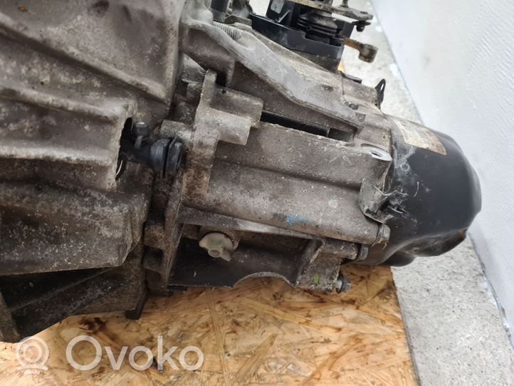 Nissan Note (E12) Mechaninė 5 pavarų dėžė 320101284R