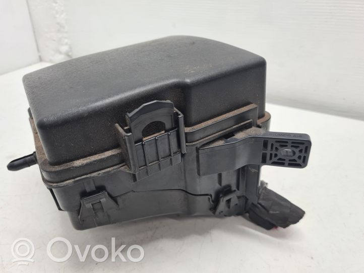 Hyundai Santa Fe Fuse box set 919502W010