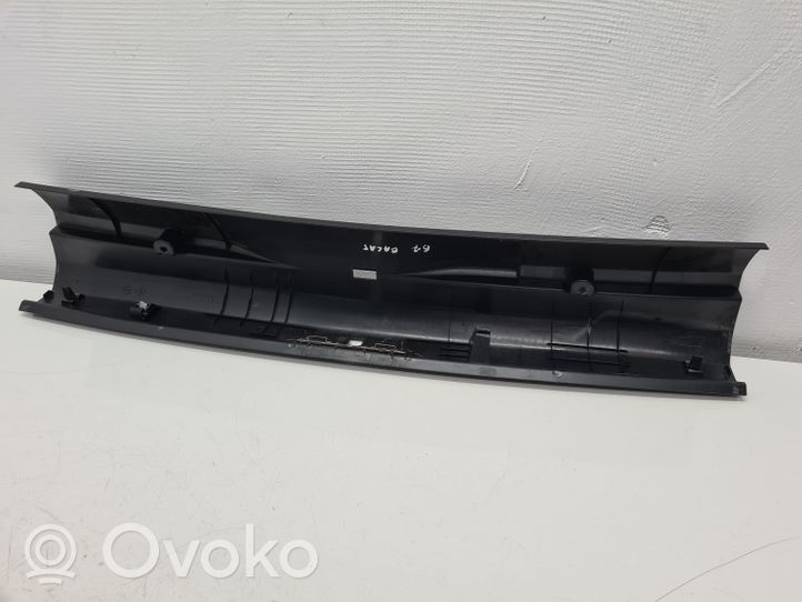 Volkswagen PASSAT B7 Tailgate/boot lid lock trim 3C9863459C