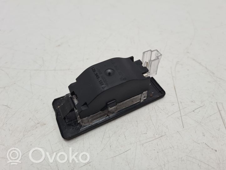 Skoda Fabia Mk3 (NJ) Lampa oświetlenia tylnej tablicy rejestracyjnej 5N0943021