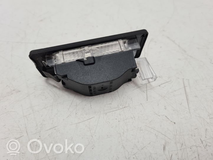 Skoda Fabia Mk3 (NJ) Lampa oświetlenia tylnej tablicy rejestracyjnej 5N0943021