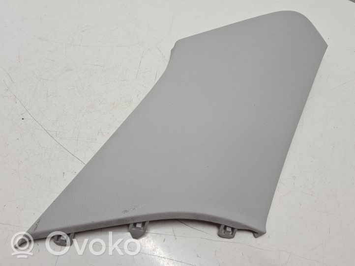 Skoda Fabia Mk3 (NJ) Rivestimento montante (D) (superiore) 6V9867245