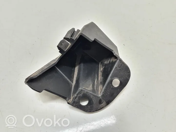 Ford Fiesta Uchwyt / Mocowanie zderzaka tylnego H1BB17E851A1