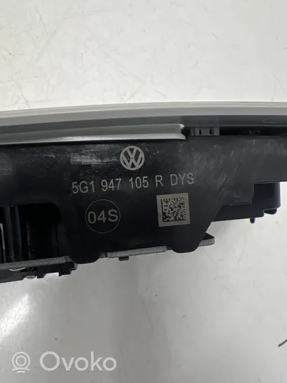 Volkswagen Golf VII Etuistuimen valo 5G1947105R