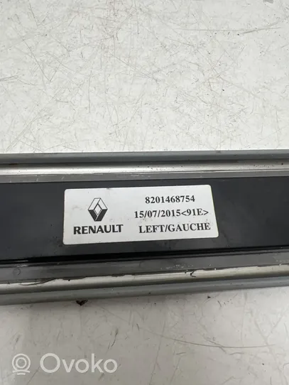 Renault Captur Listwa progowa przednia 8201468754