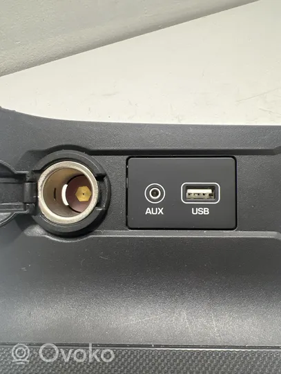 Hyundai i20 (GB IB) Connettore plug in USB 96120C7000