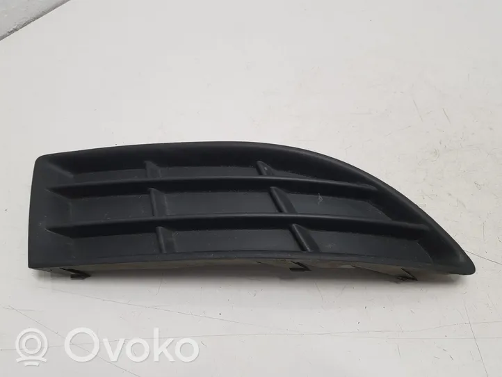 Skoda Fabia Mk2 (5J) Mascherina inferiore del paraurti anteriore 5J0807368A