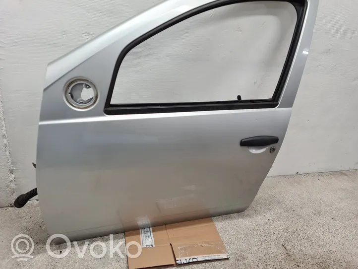 Dacia Sandero Front door 