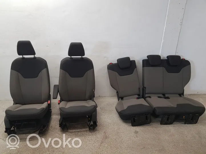 Ford Turneo Courier Seat set 