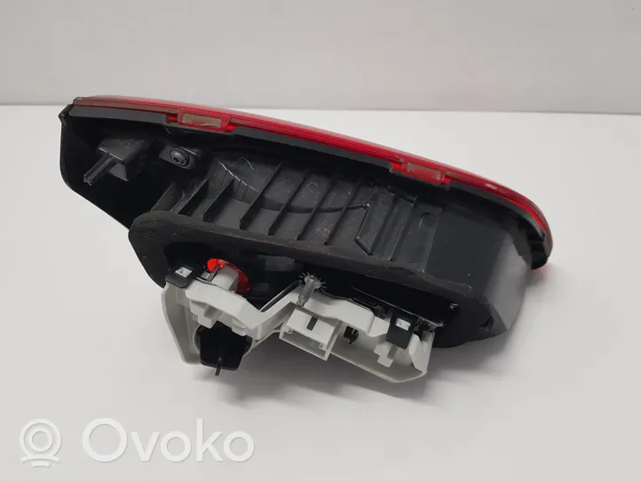 Volkswagen Golf VII Lampy tylnej klapy bagażnika 5G0945094AE