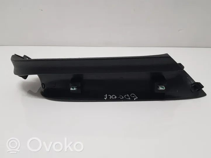 Volkswagen Golf VII Rivestimento portellone 5G6867714C