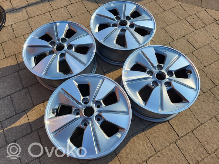 Nissan Juke I F15 R15-alumiinivanne 5x114,3 6Jx15 et45 cb66.1