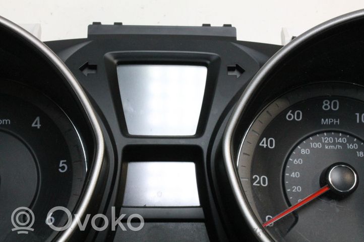 Hyundai i30 Speedometer (instrument cluster) 94003A6630