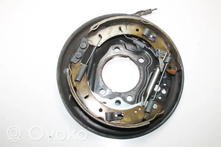 Ford Focus Tambour de frein arrière BV612210AG