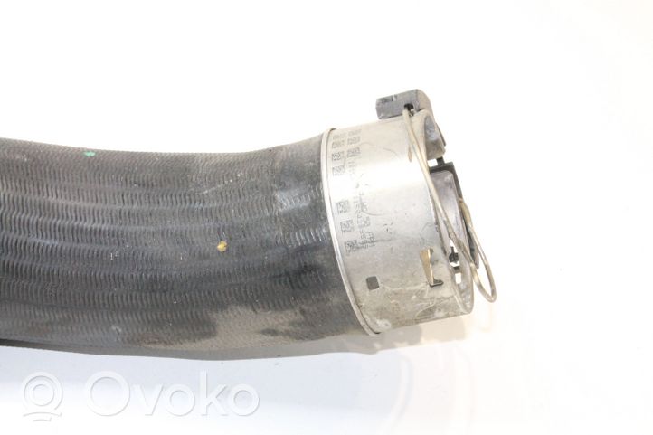 Mercedes-Benz SLK R172 Tube d'admission de tuyau de refroidisseur intermédiaire A1725280482